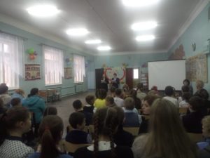 Ведущие конкурсной программы Менишакова Яна и Карпухин Сергей